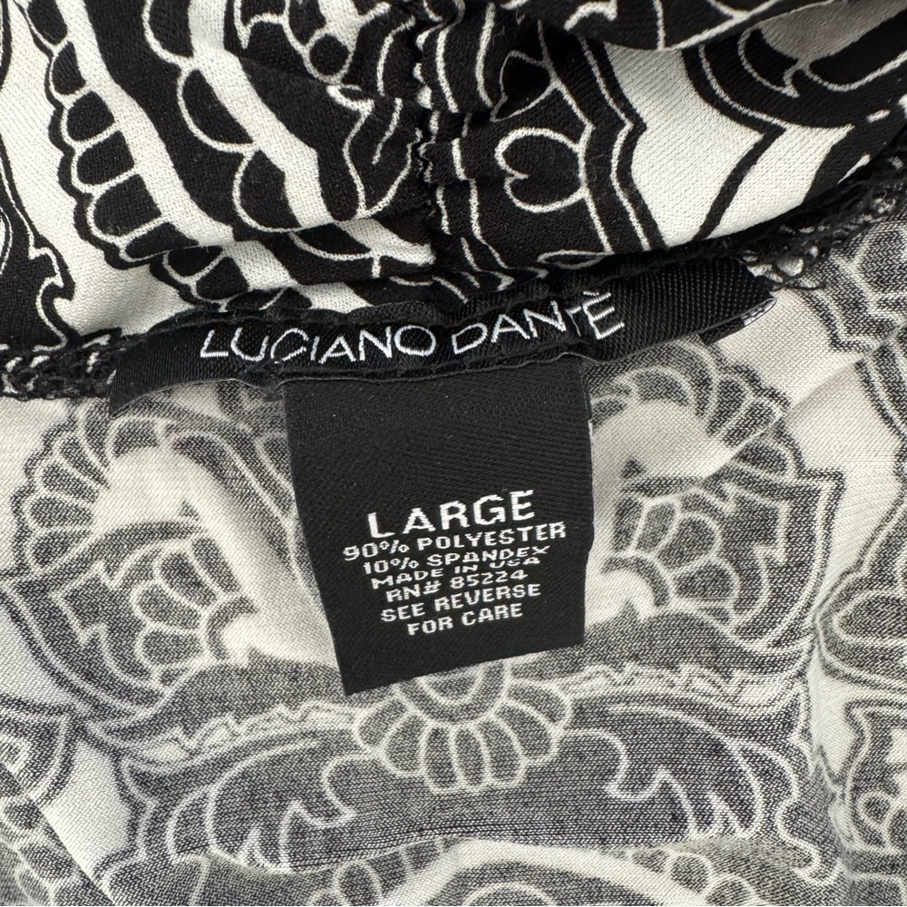Chic Black and White Paisley Women's Blouse - Picture 5 of 5